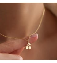 Kişiye Özel 925 Ayar Gümüş Minimalist Kiraz Kolye (Gold)