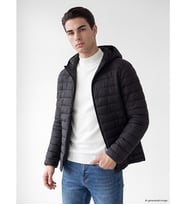 LCWAIKIKI Classic Siyah Regular Fit Kapüşonlu Erkek Şişme Mont