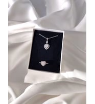 Kadın  Swarovski Taşlı Kalp Kolye ve Kalpli Pandora Yüzük Seti