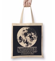 Stranger Things 01 Bez Çanta Uzun Saplı