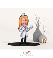 BK Gift Kişiye Özel Kadın Diş Hekimi Karikatürlü Ahşap Biblo-1