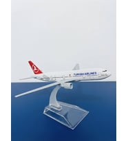 Boeing 777-300 Metal Model Uçak - 1/250 Ölçek