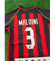 Milan Paolo Maldini Iç Saha Siyah Kırmızı Renk Kısa Kol Nostalji Forma / Yakalı Retro Maldini Forma