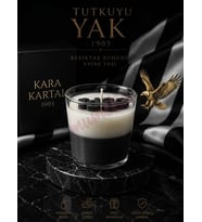 Mumelia Siyah Beyaz Bir Gece - Doğal Soya Dekoratif Taraftar Mum - Siyah-Beyaz