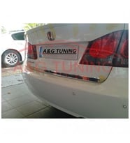 Honda Civic Krom Bagaj Alt Çıta Formlu  2006-2011 Paslanmaz Çelik