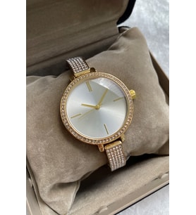 Modern Kadınların Tercihi: Gold Renk Premium Taşlı Kadın Kol Saati Özel Kutusunda Gönderilecektir Hediyelik İndirimli Kampanyalı Garantili Avantajlı Kuponlu Tarz Şık Unisex Vintage Çelik Metal Tasarım Genç Lüks Moda Trend Su Geçirmez SevgiliEşÇift