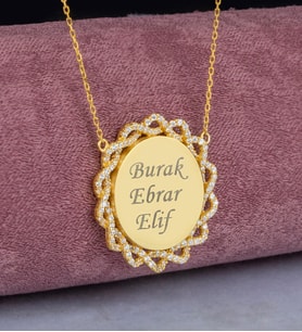 Kendin Tasarla Kişiye Özel Üç İsimli Sonsuzluk Madalyon Tasarım Gümüş Kolye (Pembe)
