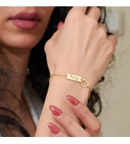 Kişiye Özel 925 Ayar Gümüş Plaka İsim Kalp Bileklik (Gold)