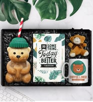 Bearista Şapkalı Pipetli Ayıcık Cam Bardak & Tasarım Kupa & Tasarım Defter & Ayıcık Anahtarlık Hediye Seti (Yeşil)