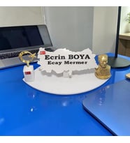 Doğal Beyaz Mermer İsimlik Haritalı Gold Dikme Ay Yıldız ve Atatürklü
