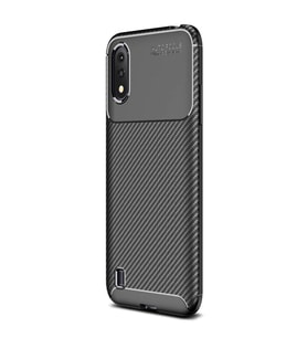 Samsung Galaxy A01 Karbon Görünümlü Korumalı Siyah Silikon Kılıf