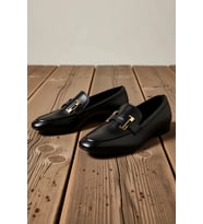 Kadın Loafer Ayakkabı Metal Toka Detaylı Düz Topuk Badem Burun Suni Deri Rahat Günlük Modern Şık
