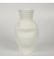 Vitale Beyaz Darbeli Vazo Uzun 17*17*30 Cm AK.JM00008