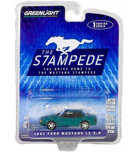 Greenlight 1992 Ford Mustang LX 5.0 1/64 Model Araba