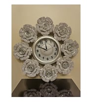 54 cm Taşlı Çiçekli Silver Duvar Saati
