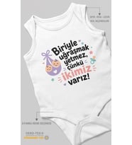 Biriyle uğraşmak yetmez, yazılı Sıfır Kollu Bebek Body %100 Pamuk