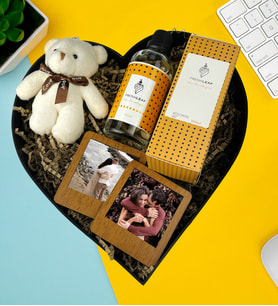 Kişiye Özel Premium Kalp Kutu Özel Kokulu Kolonya Peluş Ayıcık Anahtarlık İkili Ahşap Kahve Masaüstü Fotoğaf Çerçeve