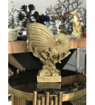 Mercan Üzerinde Deniz Kabuğu Biblo Midye (Bronz)