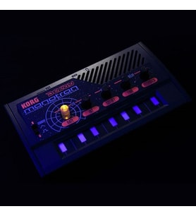 Korg 70 Monotron Eko Analog Ribbon Sentezleyici (Profesyonel) Geciktirme Efekti, Analog Filtre, Dahili Hoparlör, Taşınabilir Kompakt Yapı