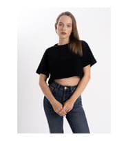 Siyah crop