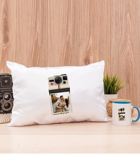 Kişye Özel Polaroid Tasarım Fotoğraflı Dikdörtgen Yastık ve Mavi Kupa