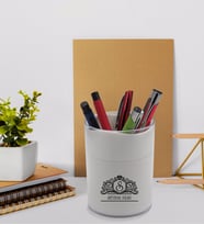 BK Gift Kişiye Özel İsimli Beyaz Akrilik Kalemlik - Model 13
