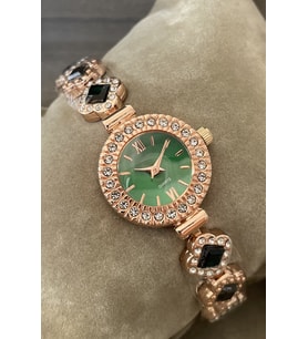 Saat Kutulu Parlak Zirkon Taşlı Metal Kordon Zarif Rose Gold Yeşil Renk Kadın Kol Saati Yılbaşı Hediyesi Zarif Sürpriz Hediye Sevgiliye Anneye Ablaya Eşe Hanıma Kardeşe Teyzeye Doğum Günü Yıl Dönümü Hediyesi Arkadaşa Dosta