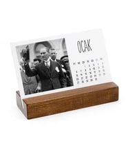 Ahşap Tabanlı Atatürk Fotoğraflı Masa Takvimi 2027 Masa Takvimi