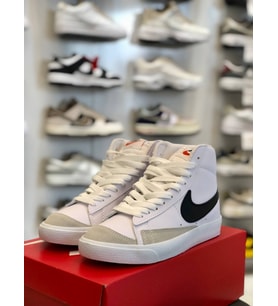 Nike Blazer Mid '77 Vintage - Beyaz/SiyahDetaylı Spor Ayakkabı