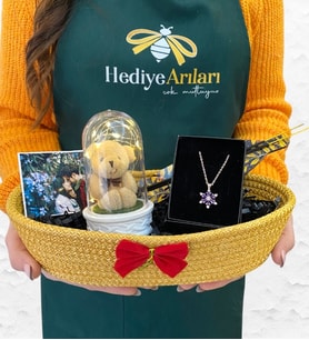Size Özel Hediye Sepeti  Işıklı Peluş Ayıcıklı Fanus & Lotus Kolye & Ahşap Tütsülük