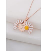Mineli Rose Renk İsimli Papatya Gümüş Bayan Kolye