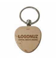 Kişiye Özel Kalp Ahşap Anahtarlık – Logo ve Sosyal Medya Yazılı Lazer Gravür Anahtarlık – Kurumsal Promosyon & Özel Tasarım