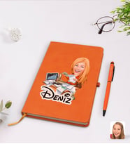BK Gift Kişiye Özel Kadın Bankacı Karikatürlü Turuncu Termo Deri Defter Kalem Seti Model 1