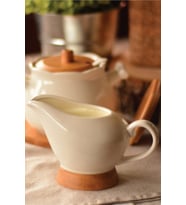 Pratik ve şık Holstein Sütlük B0308, günlük kullanıma uygun ürün