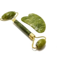 Yeşim Taşı Face Roller Ve Yeşim Kalp Gua Sha 2'li Set