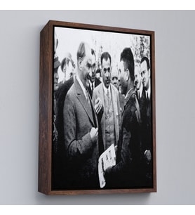 Çerçeveli Atatürk Portre Tablosu Mustafa Kemal Atatürk Dikdörtgen Dekoratif Kanvas Tablo (Kahverengi)