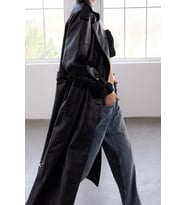 Tasarım Düz Astarlı Yaka Uzun Oversize Ceket Kadın Kemerli Oversize Suni Deri Trençkot