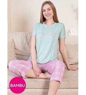 Kadın Su Yeşili Pembe Ekose Desen Bisiklet Yaka Düğmesiz Likralı Bambu Kısa Kol Kapri Pijama Takımı (Yeşil-Pembe)