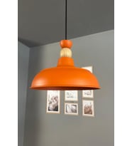 Turuncu Ahşap Sarkıt Avize, Ofis, Showroom ve Salon Dekorasyonu