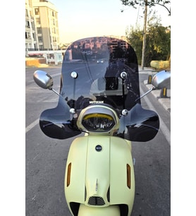 MOTOCAM RKS LTR 125 Ön Cam 2023-2026 Model 51cm Siyah Renkli 4mm Elcikli APARATSIZ