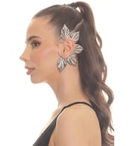 Kadın Gümüş Renk Lak Kaplama Zirkon Taşlı Yaprak Stilizesi Sol Kulak Earcuff&Kıkırdak Küpe