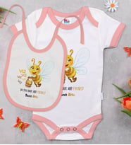 BK Kids Kişiye Özel Sevimli Arı Tasarımlı Pembe Bebek Body Zıbın ve Mama Önlüğü Hediye Seti