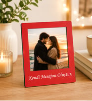 Kişiye Özel Fotoğraflı Kırmızı Masaüstü Ahşap Mdf Çerçeve Fotoğraf Albümü