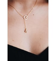 925 Ayar Gümüş Kalp Ve Zirkon Taşlı Harf Tasarım Kolye (Gold)