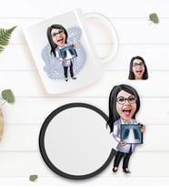 BK Gift Kişiye Özel Kadın Radyolojist Karikatürlü Beyaz Kupa ve Ahşap Bardak Altlığı Hediye Seti-1