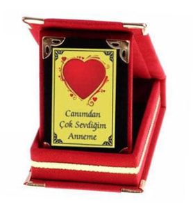Kurum, kuruluş, okul, ve firmalara Kişiye Özel Kadife kutusunda Kırmızı veya Lacivert Ödül Plaketleri (Kırmızı)