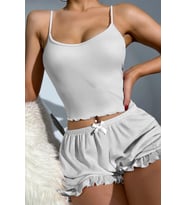 Kadın Fırfır Detaylı Askılı Mini Şortlu Pijama Takımı Kaşkorse Fitilli (Beyaz)