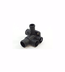 037121132B VOLKSWAGEN GOLF 1-2 AUDİ 80 100 SU FLANŞI