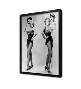 Siyah Beyaz Marilyn Monroe Çerçeveli Cam Tablo