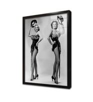 Siyah Beyaz Marilyn Monroe Çerçeveli Cam Tablo